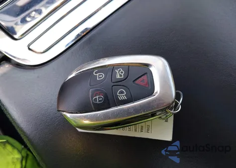 2011 Jaguar Xjl Xjl from USA, damaged, VIN SAJWA2GB8BLV16944